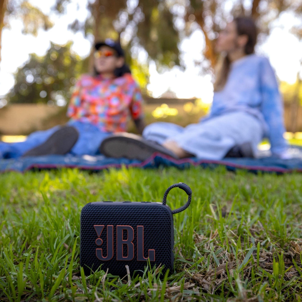 JBL Go 4 - Ultra-Portable, Waterproof and Dustproof Bluetooth Speaker, Big JBL Pro Sound with Punchy bass, 7-Hour Built-in Battery, Made in Part with Recycled Materials (Pink)